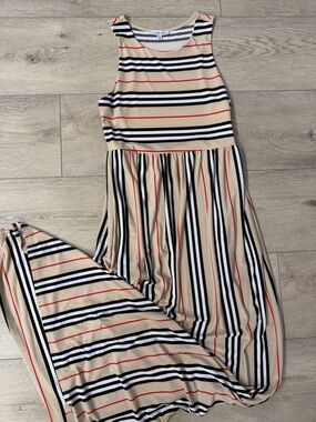 White Birch sophisticated Striped Sleeveless Maxi Dress - like new